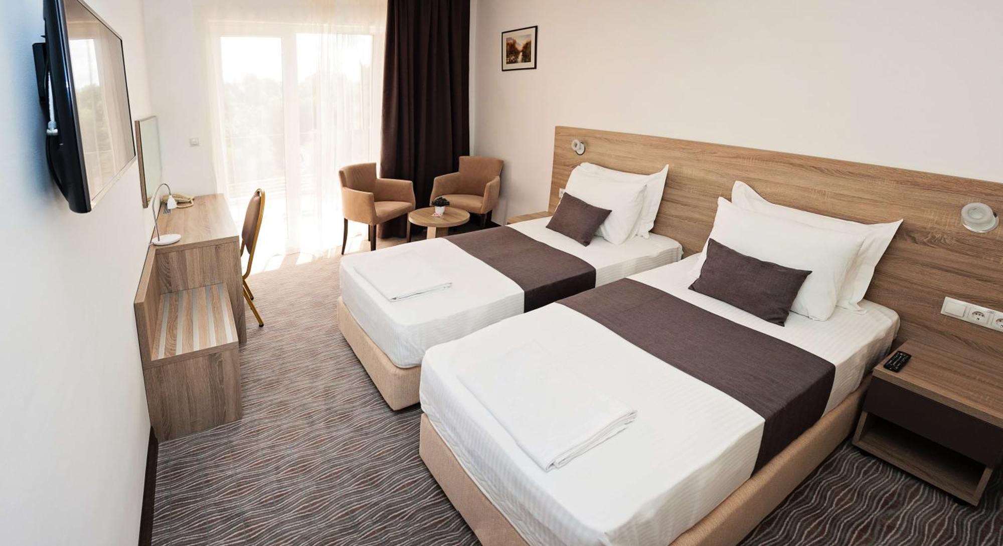 Bosphorus Hotel Aleksinac Exterior foto
